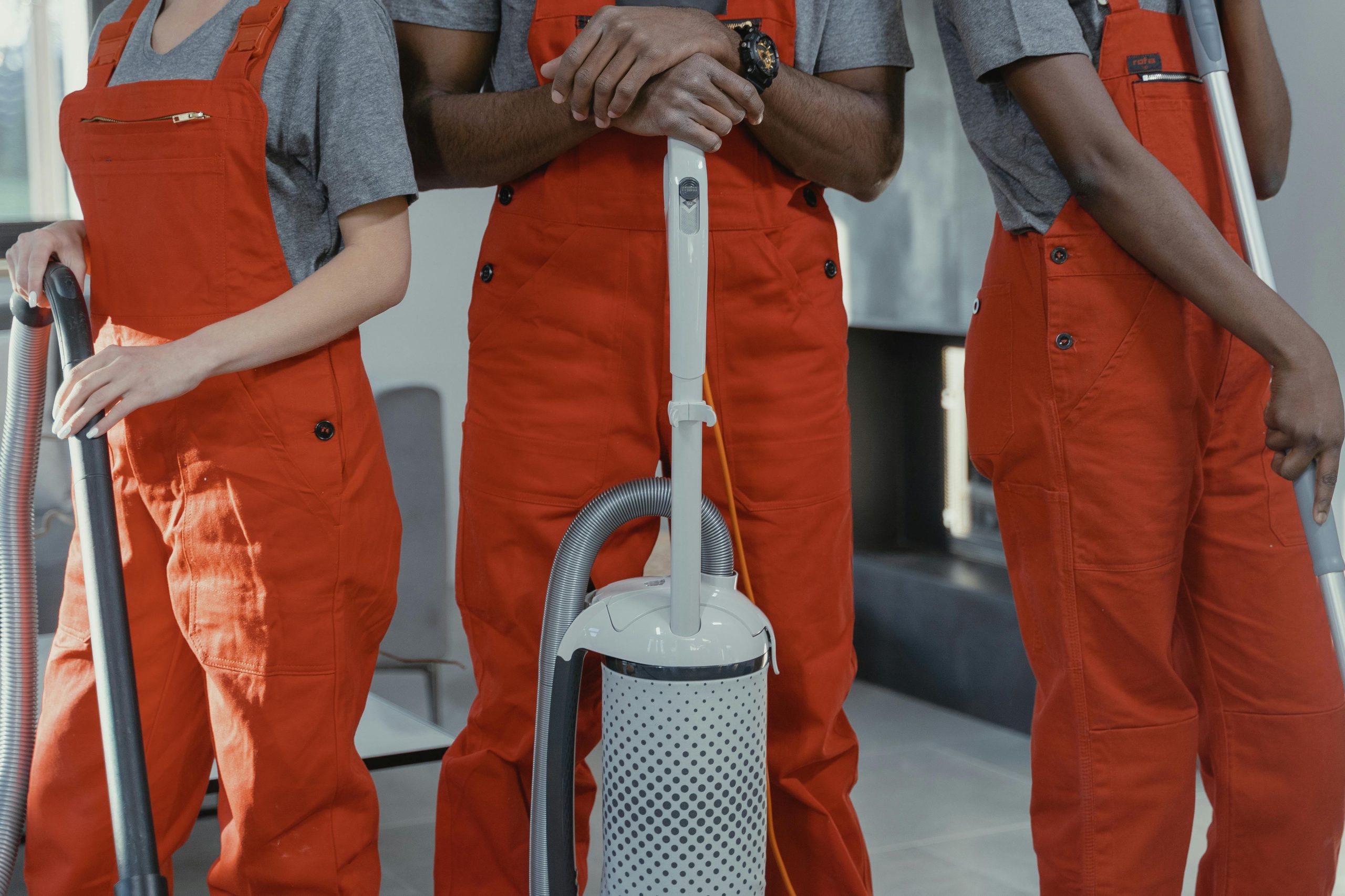Read more about the article Top 7 Benefits of Hiring a Professional Cleaning Service